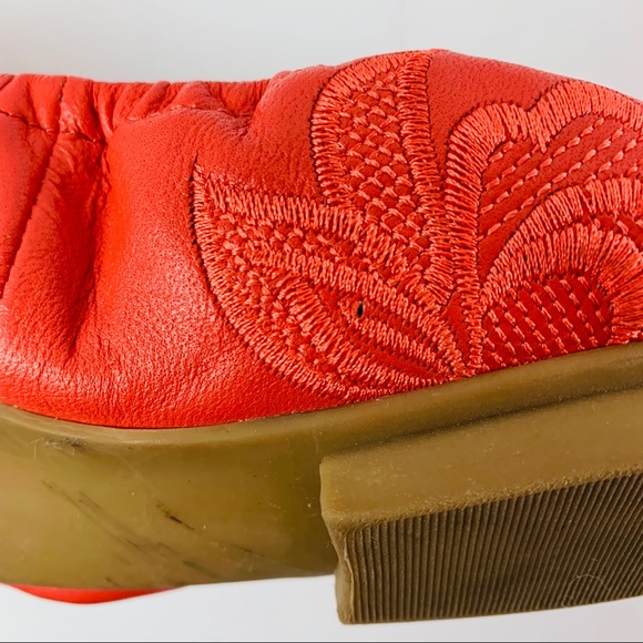 Tahari Vivian / Floral Embroider Ballet Flat - Picture 6 of 8